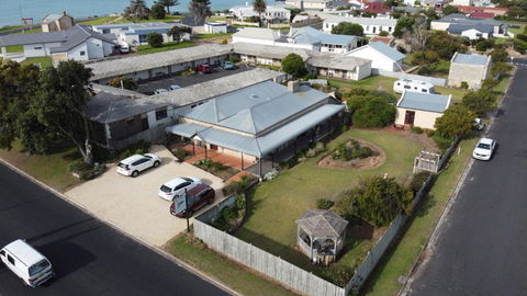 Robe House Heritage Accommodation - VIC Tourism 3