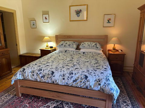 Robe House Heritage Accommodation - VIC Tourism 1