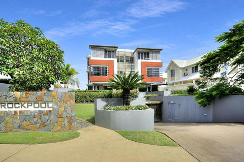 Rockpool No 4 Beachfront Unit - VIC Tourism 0