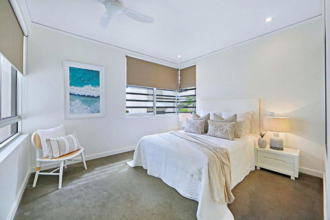 Rockpool No 4 Beachfront Unit - VIC Tourism 2