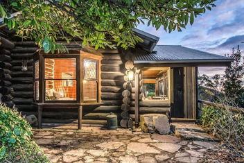 Romantic Retreat In The Dandenong Mountains with VIC Tourism