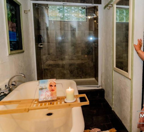Romantic Retreat In The Dandenong Mountains - VIC Tourism 2