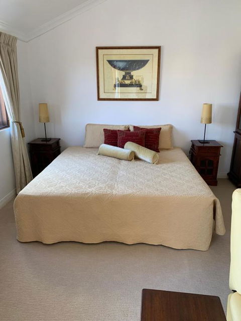 Room With A View - VIC Tourism 0