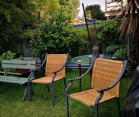 Roomy Rosegarden Flat In Roselands - VIC Tourism 2