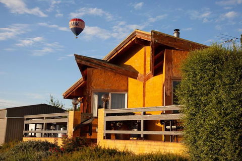 Rose Cottage Yarra Glen - VIC Tourism 0