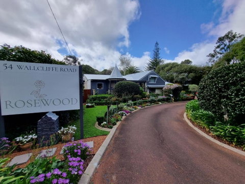 Rosewood Guesthouse - VIC Tourism 0