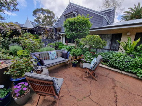 Rosewood Guesthouse - VIC Tourism 3