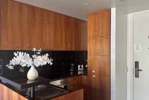 Royal Garden Residence - VIC Tourism 2