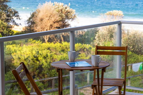 Royal Surf - Direct Beachfront - VIC Tourism 1