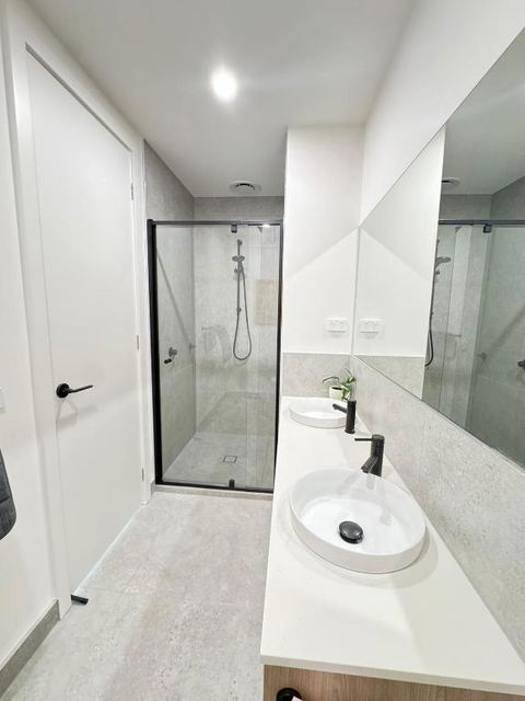 Royalty Living - VIC Tourism 2