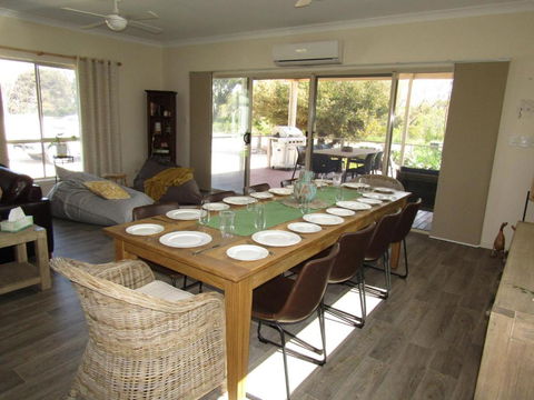 Royston Retreat - VIC Tourism 3