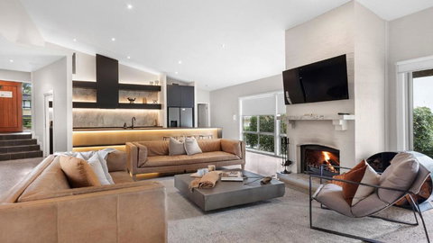 RUST - VIC Tourism 0