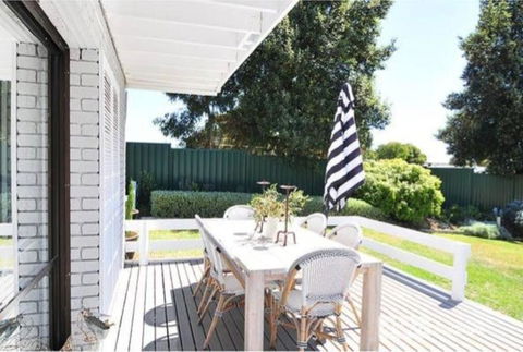 Sabi Robe WiFi 300m To Beach Dog Friendly - VIC Tourism 3