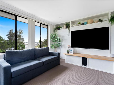 Salt & Sand Getaway - VIC Tourism 1