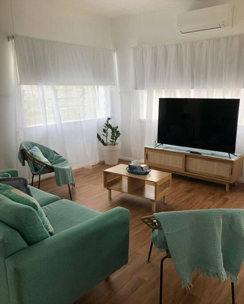 Salt Apartment - VIC Tourism 0