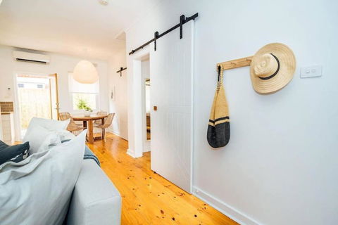 Salt At Arlo Refined Luxury In Glenelg - VIC Tourism 3