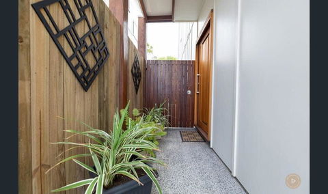 Salt Zen Holiday Townhouse - VIC Tourism 1