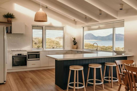 Saltair Freycinet - VIC Tourism 0