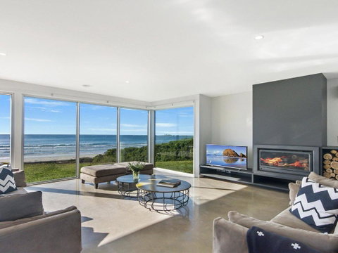 Saltwater Lodge - VIC Tourism 0