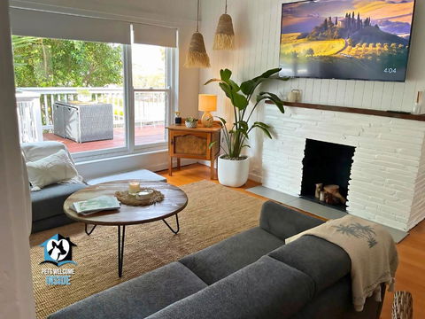 Saltwater Sunsets Seaside Haven With Ocean Views - VIC Tourism 2