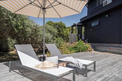 Salty Breeze - VIC Tourism 3