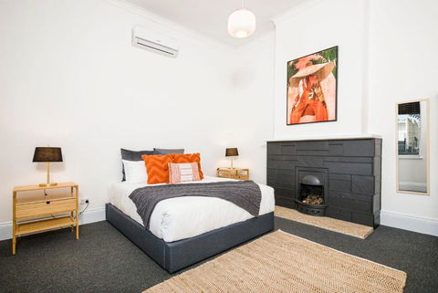 Salty Pines - 3BR House Glenelg South - VIC Tourism 1