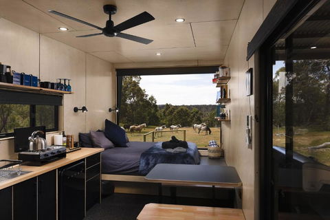 Sam The Tiny Cabin In Serpentine - VIC Tourism 2