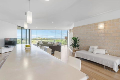 Samphire Middleton-Beach - BYO Linen - Wi-Fi-Luxury-Family - VIC Tourism 3