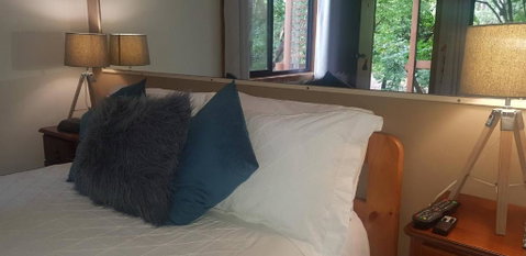 Samurai Beach Bungalows - Port Stephens YHA - VIC Tourism 2