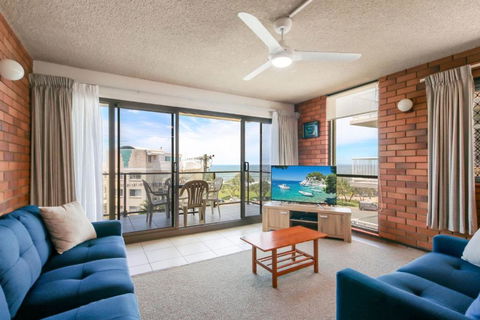 San Clemente Unit 4 24 Orvieto Terrace - VIC Tourism 0