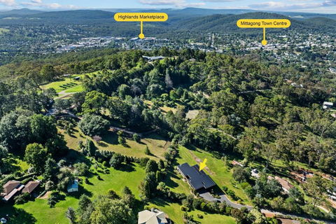 Sanctuaire, Southern Highlands - VIC Tourism 2