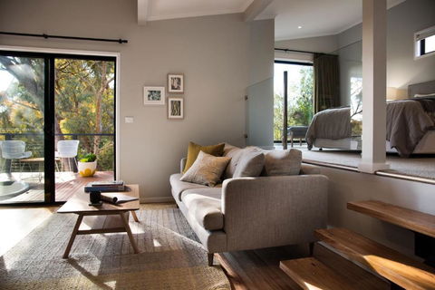 Sanctum - VIC Tourism 0