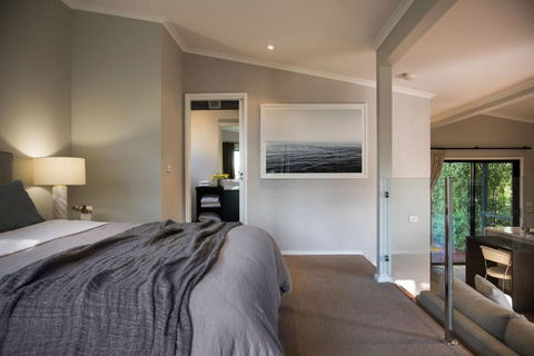 Sanctum - VIC Tourism 3