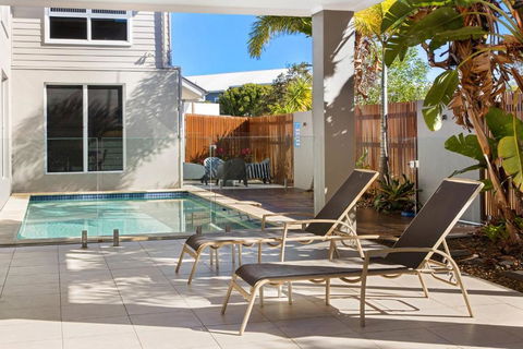 Sand And Sea Beach House - VIC Tourism 0