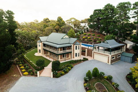 Sand Road Estate - VIC Tourism 0