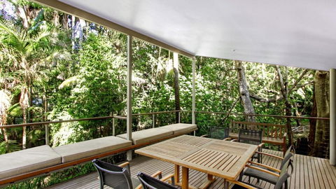 Sand & Sea - Pearl Beach With Pool - VIC Tourism 3