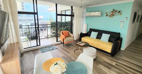 Sea View Apartment In The Heart Of Surfers Paradise - Free Parking - VIC Tourism 3