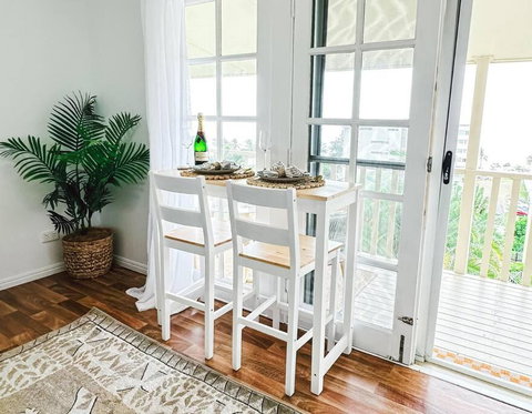 Sandhaven Bungalow - VIC Tourism 2