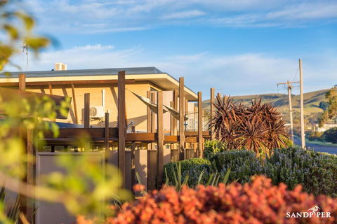 Sandpiper Motel Apollo Bay - VIC Tourism 0