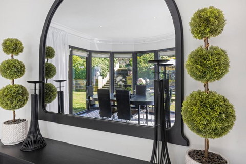 Sandstone Estate - VIC Tourism 1