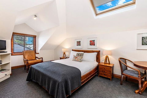 Sandstone Suites - In The Heart Of Port Fairy - VIC Tourism 1