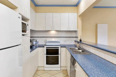 SANDY ANN At Lonnie - VIC Tourism 3