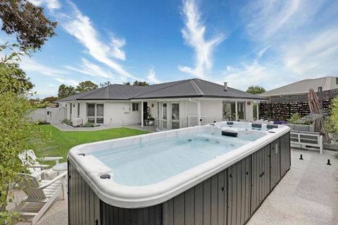 Sandy Delight Inverloch - VIC Tourism 2