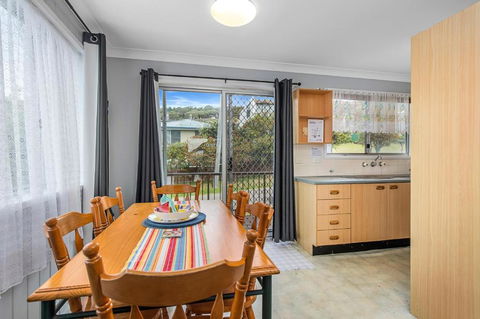 Sea View 3 Hodgson Street - VIC Tourism 3