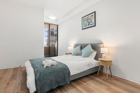 Sea View, Gym & Pool, 2 Bedrooms 2 Bathrooms - VIC Tourism 3