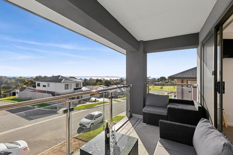 Sea View Seaside Retreat In Clifton Springs - VIC Tourism 0