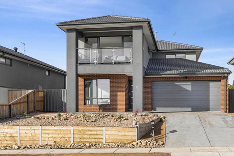 Sea View Seaside Retreat In Clifton Springs - VIC Tourism 3