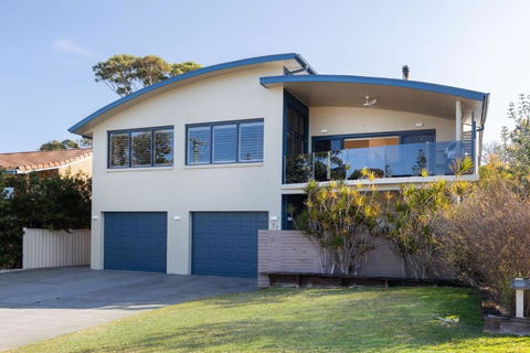 SeaClusion - VIC Tourism 0