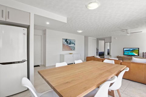 Seapines, Unit 4, 30 Victoria Tce, Kings Beach - VIC Tourism 3