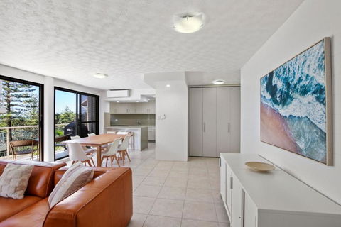 Seapines, Unit 4, 30 Victoria Tce, Kings Beach - VIC Tourism 0